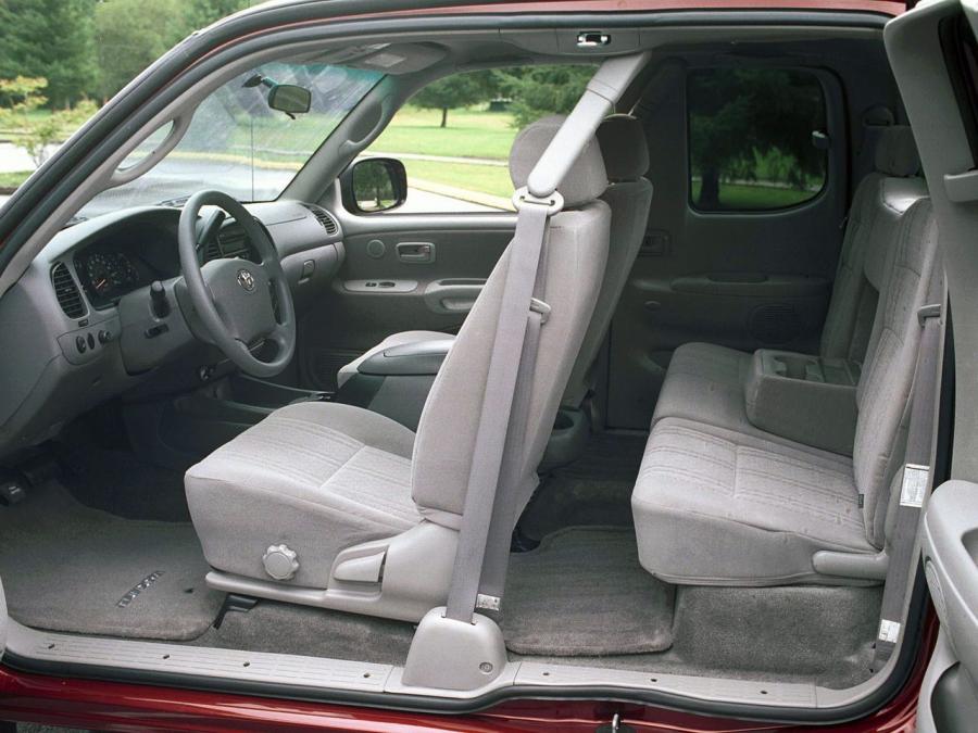  Toyota Tundra Access Cab SR5 by TRD 2003 года  (фото 3 из 5)